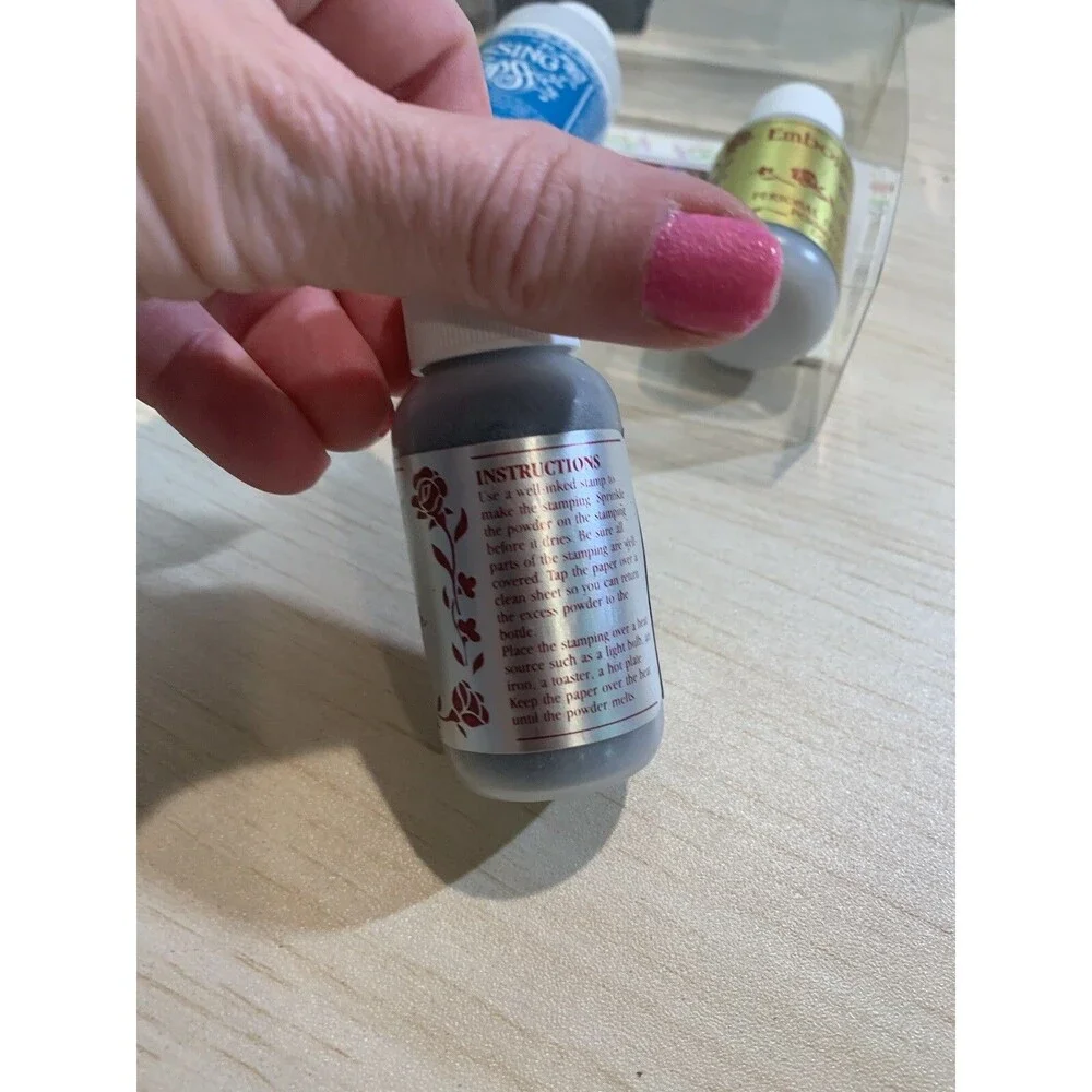 Stampendous embossing powder